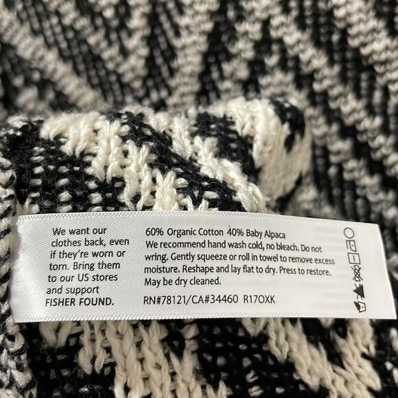 EILEEN FISHER Black and White Chevron Sweater Size M - Picture 8 of 8